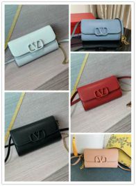 Picture of Valentino Lady Handbags _SKUfw128535231fw